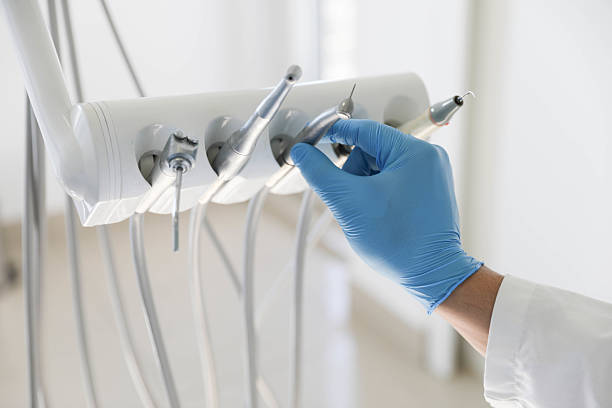 Professional Tooth Extraction technician working in New Vienna, OH